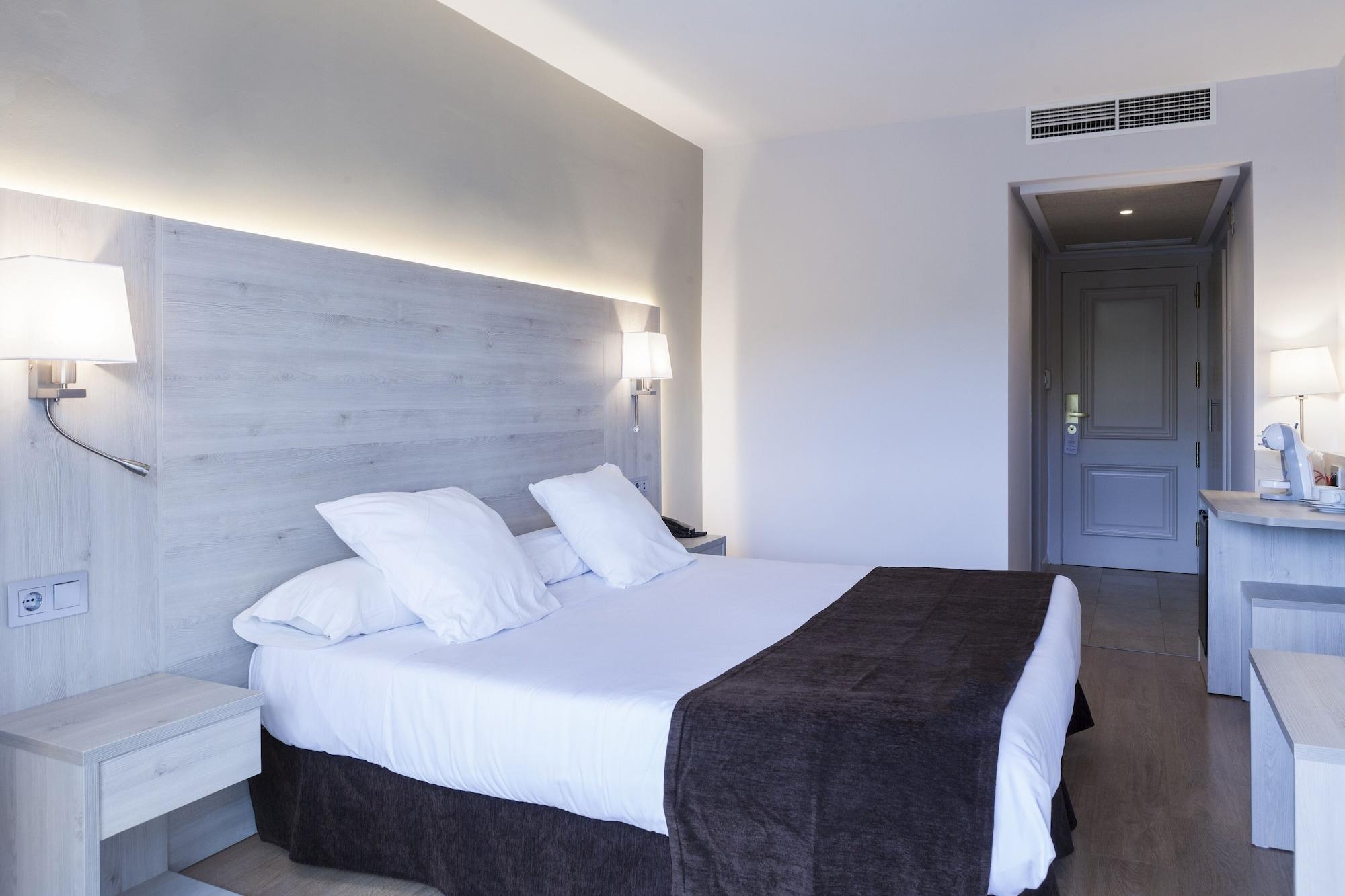 Hotel Helios Lloret Lloret de Mar Exterior photo