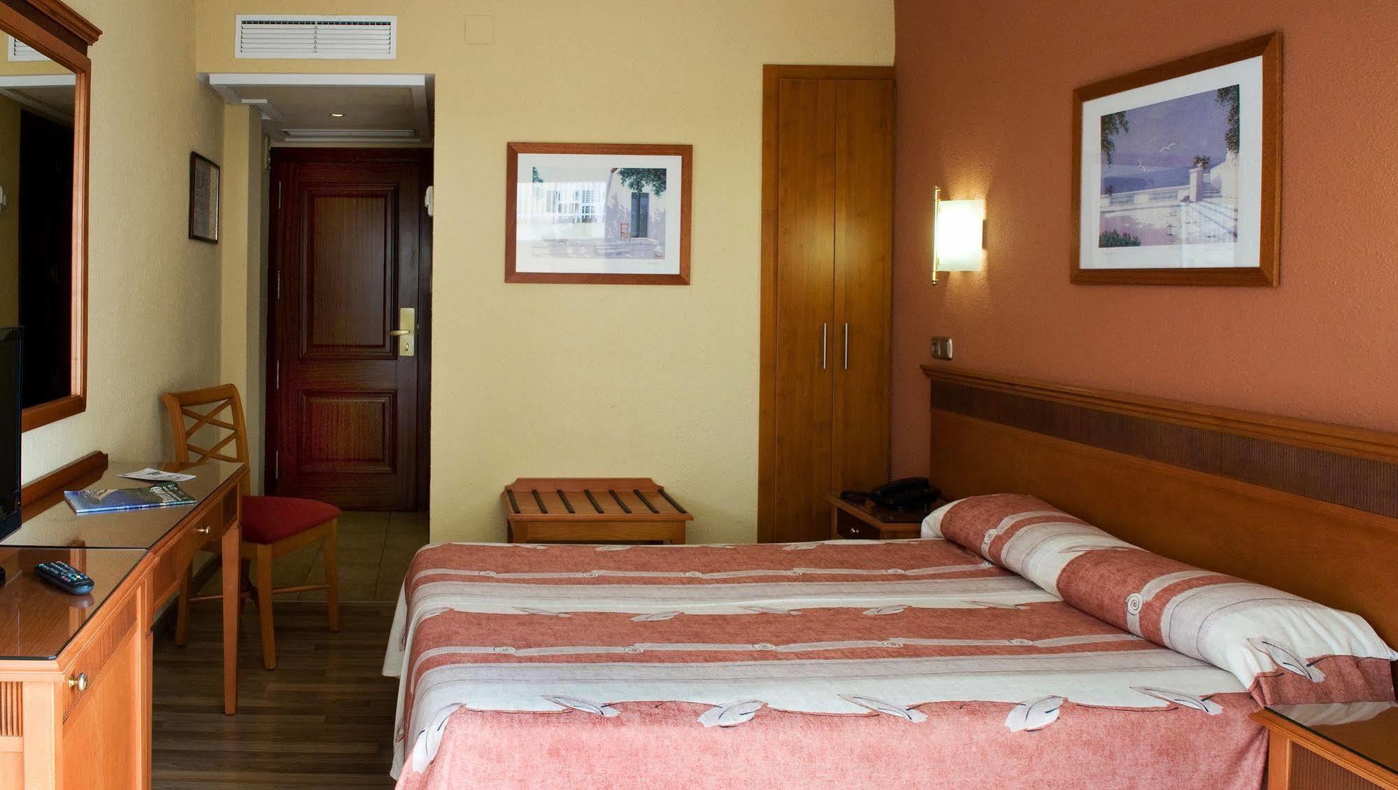 Hotel Helios Lloret Lloret de Mar Exterior photo